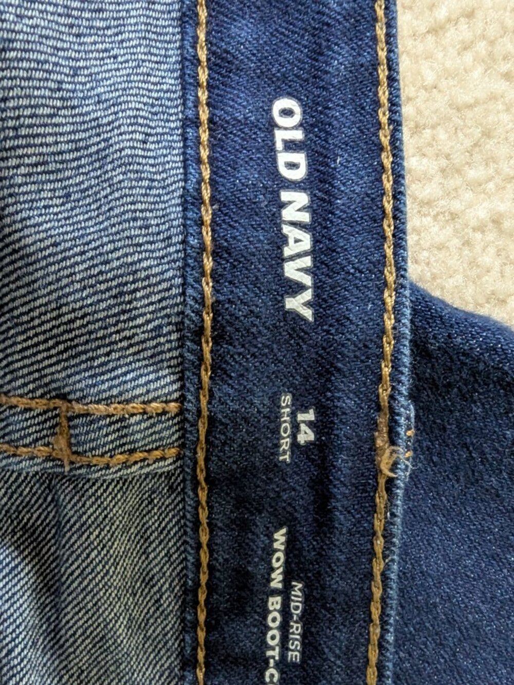 Old Navy Wow Boot-Cut Jeans Dark Wash Mid-Rise Size 14 Short 14S 28" Inseam - Picture 5 of 6